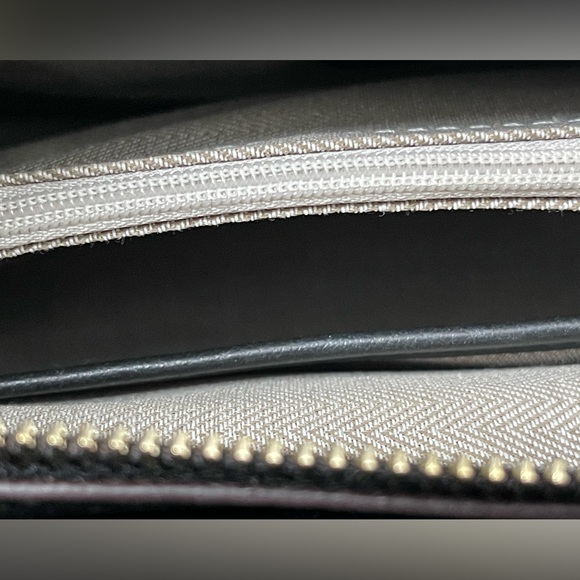 Black Diamond Quilt Handbag - Top Grain Cowhide leather - Picture 13 of 15